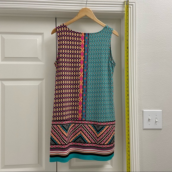 Style & Co. sleeveless multi color tunic/top - Picture 2 of 4